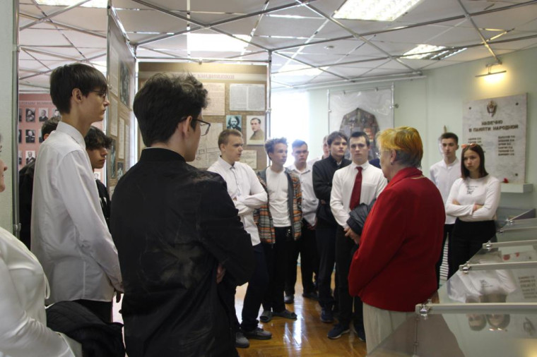Учащиеся посетили  Управление ФСБ.